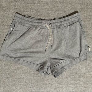 VUORI SHORTS - women’s
